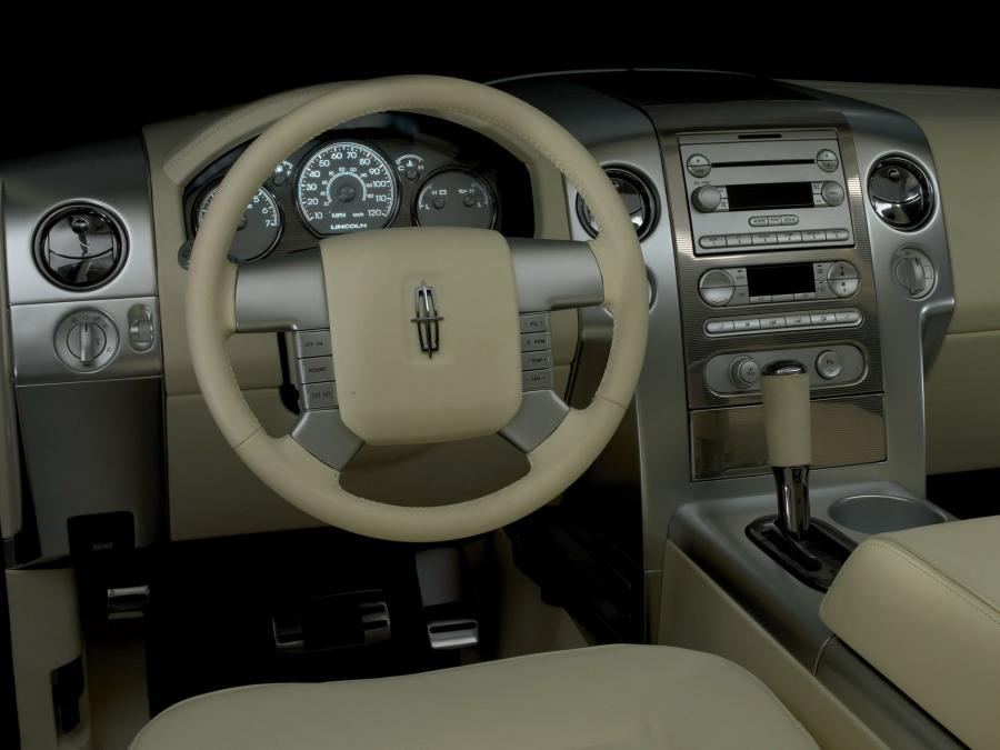  Lincoln Mark LT Concept 2004 года  (фото 45 из 51)